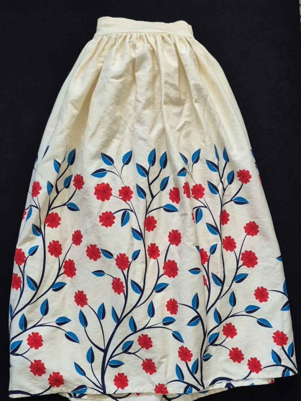 Collectif London Cream Floral Swing Skirt 4XL UK 22 Red Blue Pockets Pinup
